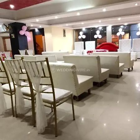 New Kumar Hotel & Banquet Lucknow Zewnętrze zdjęcie