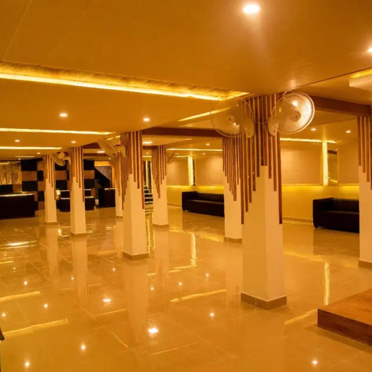New Kumar Hotel & Banquet Lucknow Zewnętrze zdjęcie